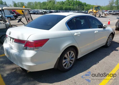 2011 Honda Accord 2.4 Ex-L из США, поврежденный, VIN 1HGCP2F8XBA803592